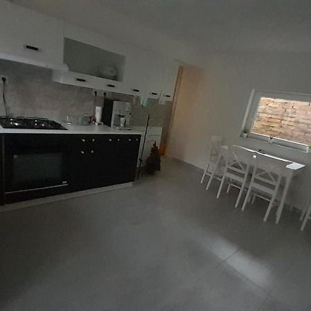 Horvath Apartman Appartement Keszthely Buitenkant foto